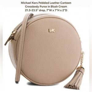 Michael Kors Mercer Pebbled Leather Canteen Crossbody Purse in Blush Cream.